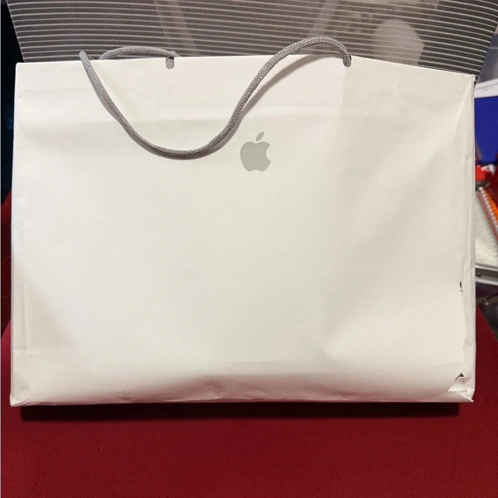 Apple MacBook Pro 16 inches 2019- Sleek Gray. Mint condition.